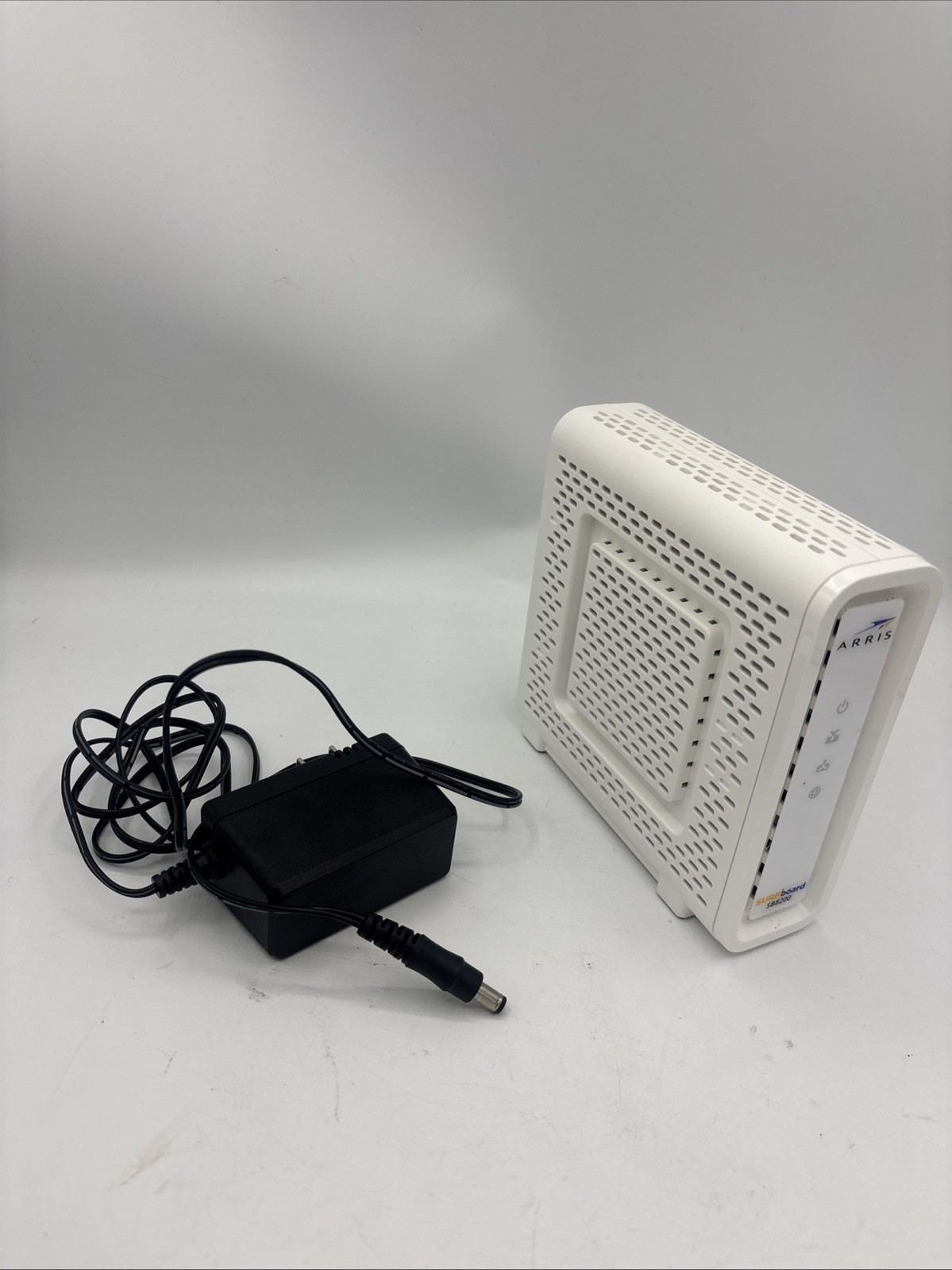 Arris Surfboard SB8200 Cable Modem DOCSIS 3.1 w/ Power AC Adapter -Parts Repair