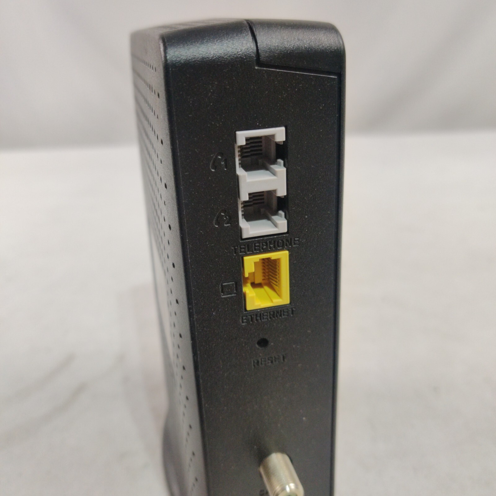 2014 Black Technicolor CISCO Model DPC3216 16×4 Cable MODEM ONLY