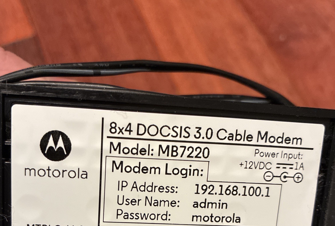 Motorola 8×4 Cable Modem Model MB7220 DOCSIS 3.0 – Works Great!