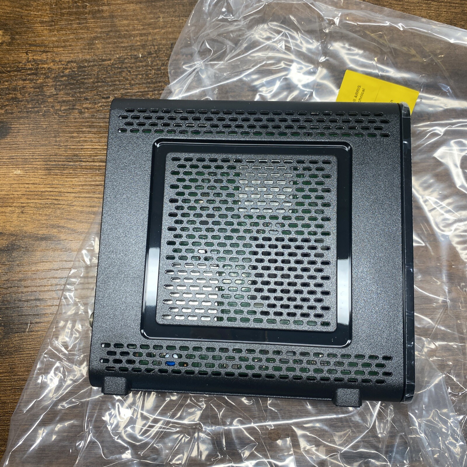 ARRIS SURFboard SBG10 Dual Band AC1600 Docsis 3 WIFI Cable Modem & Router In One