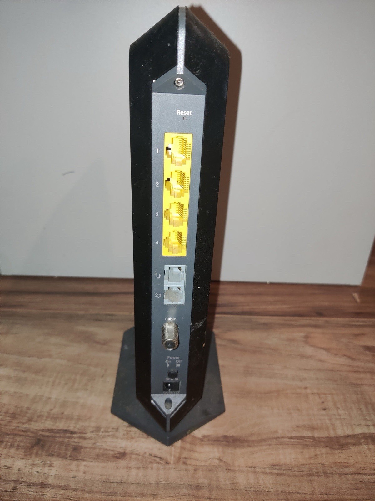 NETGEAR CM1150V DOCSIS 3.1 VoIP Cable Modem Xfinity 4 LAN 10 Gbps