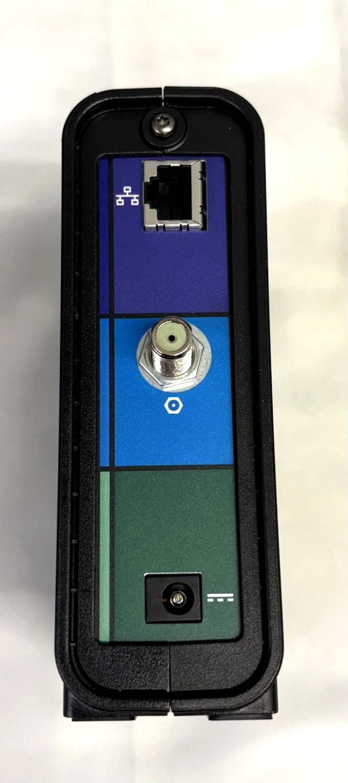 Motorola SURFboard SB6121 (575319-019-00) 199.68 Mbps