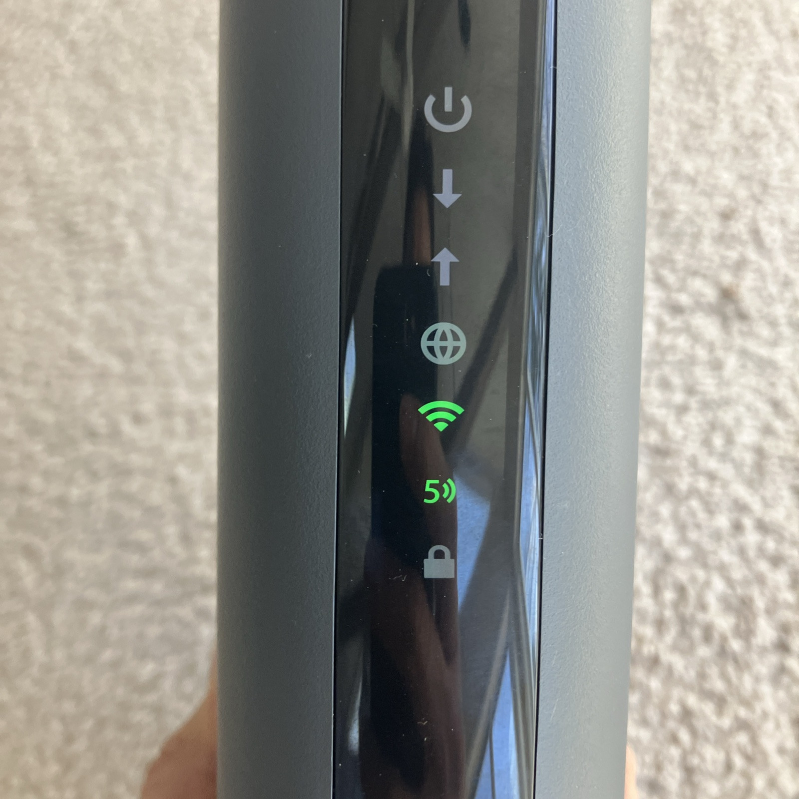 Motorola MG7540 3.0 16×4 Cable Modem Plus AC1600 WIFI Router
