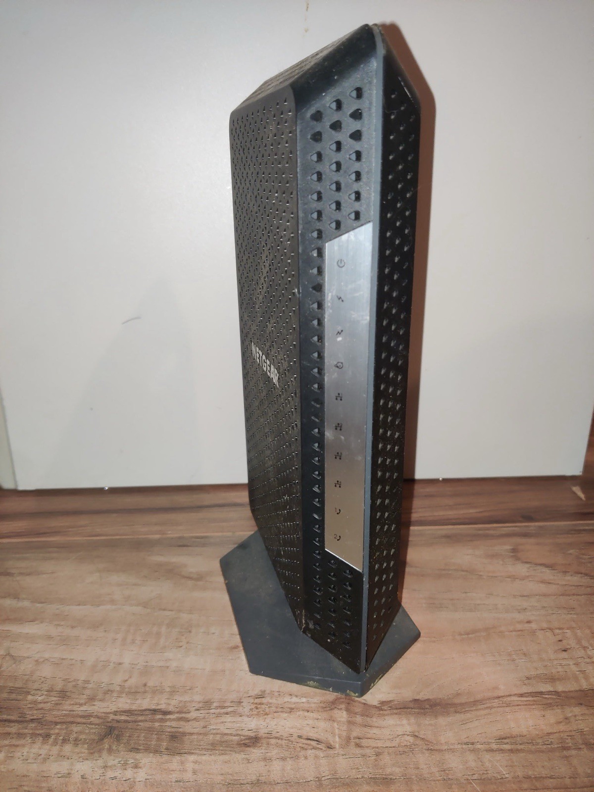 NETGEAR CM1150V DOCSIS 3.1 VoIP Cable Modem Xfinity 4 LAN 10 Gbps