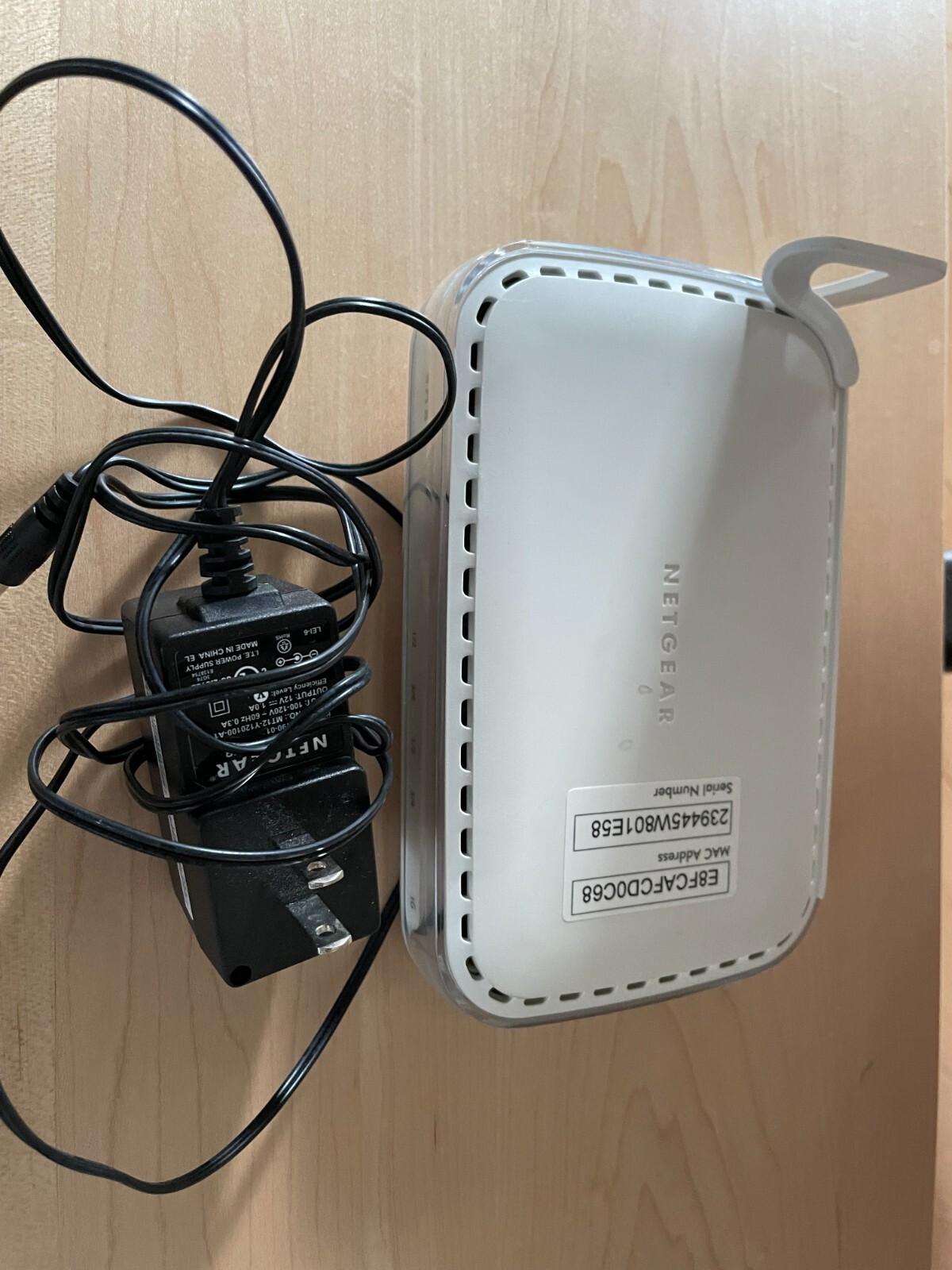 NETGEAR CMD31T (4×4) Cable Modem (CMD31T) DOCSIS 3.0 – Includes Power Adapter