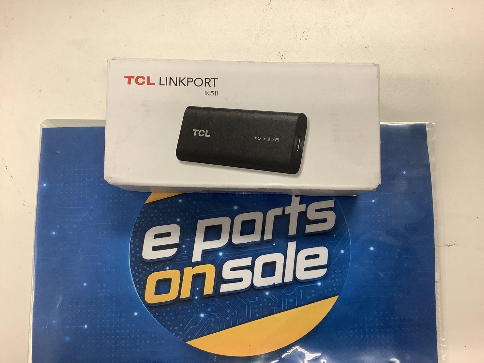 TCL Linkport IK511 5G USB Wireless Wi-Fi Hotspot Modem (IK511-MAIN-HT-A10) L-E3D