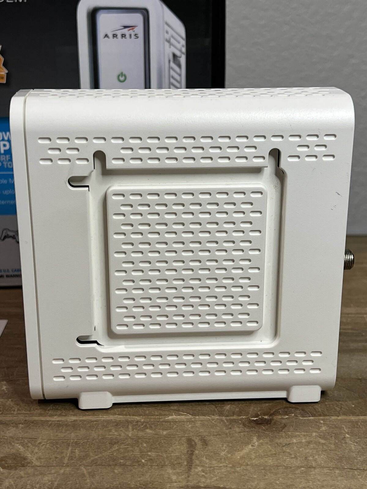 Arris Surfboard Cable Modem 400 Series Model SB6141 DOCSIS 3.0 Certified