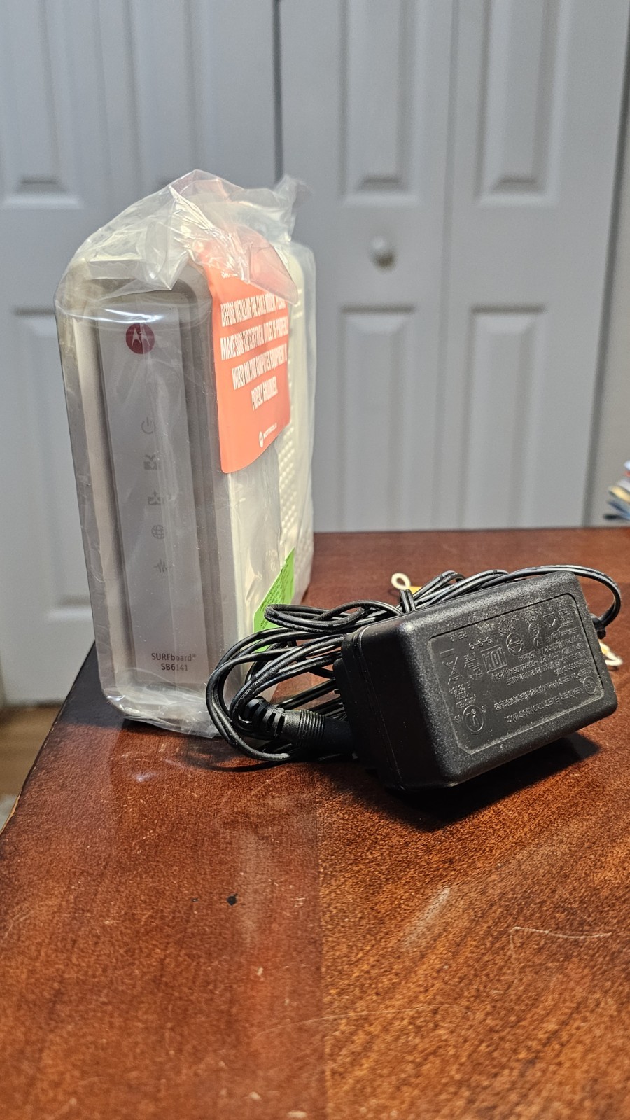 Motorola SURFboard SB6141 Modem – Works with Xfinity, Cox, Spectrum