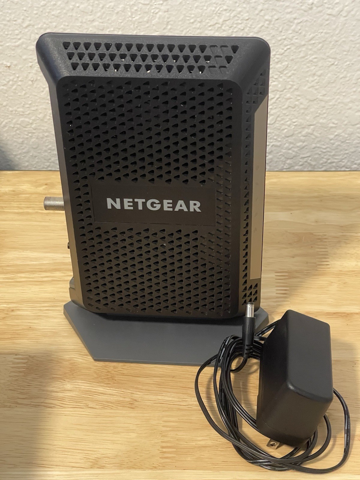 NETGEAR CM1000 V2 Ultra-High Speed Cable Modem DOCSIS 3.1 W/ Power Cord