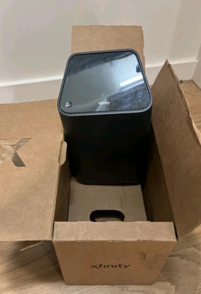 Xfinity XB6-T CGM4140COM WiFi Router & Cable Modem – w/ Power & Coax Cable