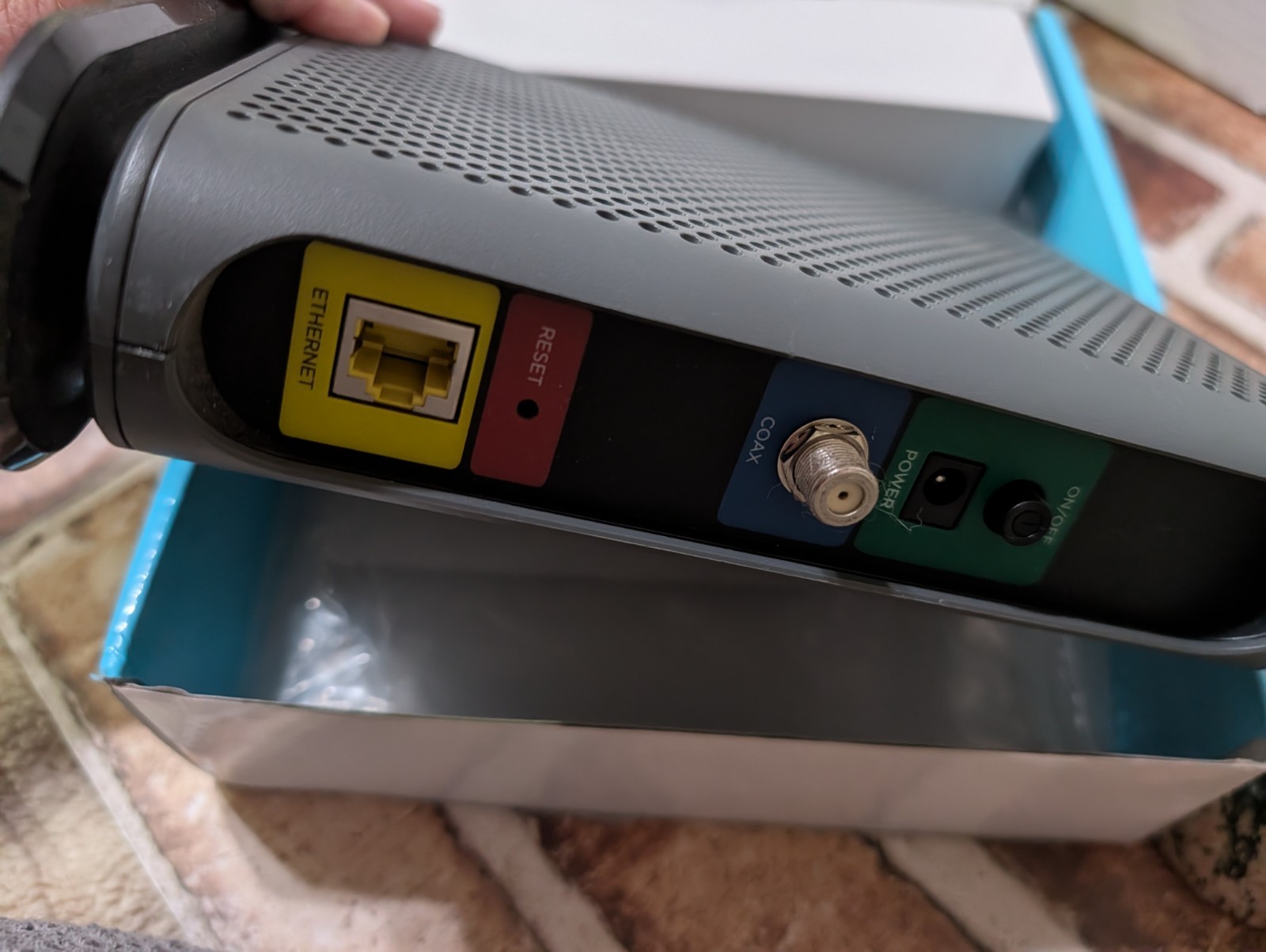 Motorola MB7621 DOCSIS 3.0 Cable Modem 24×8 1000 Mbps Gigabit Tested Works Box