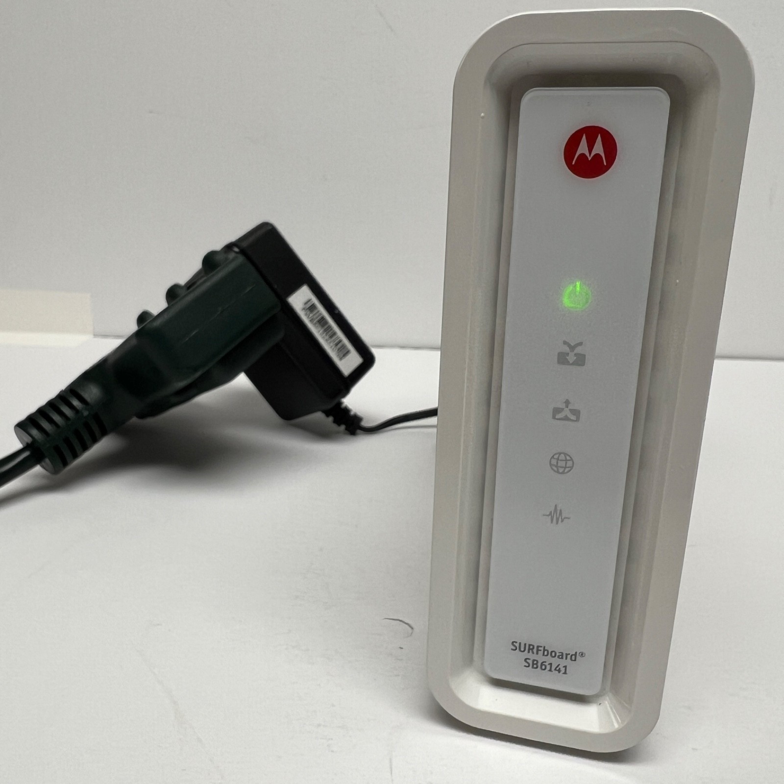 Motorola Arris Surfboard Modem SB6141 White DOCSIS 3.0 400 Series 581902-022-00