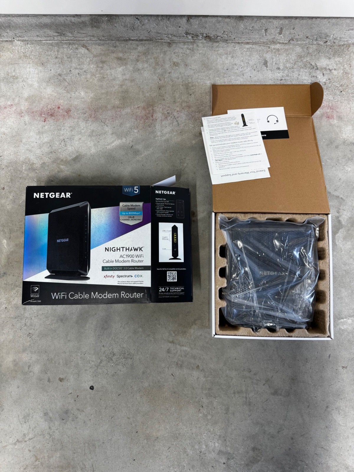 NETGEAR Nighthawk AC1900 Router with DOCSIS 3.0 Cable Modem – Black NEW Open Box