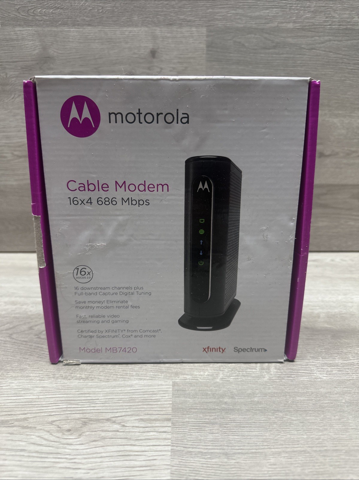 MOTOROLA 16 X 4 Cable Modem 686 Mbps MB7420-10 NIB SEALED