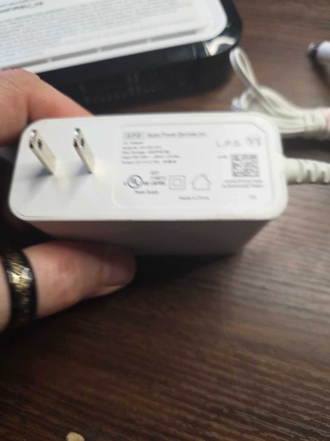 Clear Model# WIXFBR-117 4G/LTE Modem Router With Power Adapter TESTED & WORKING!