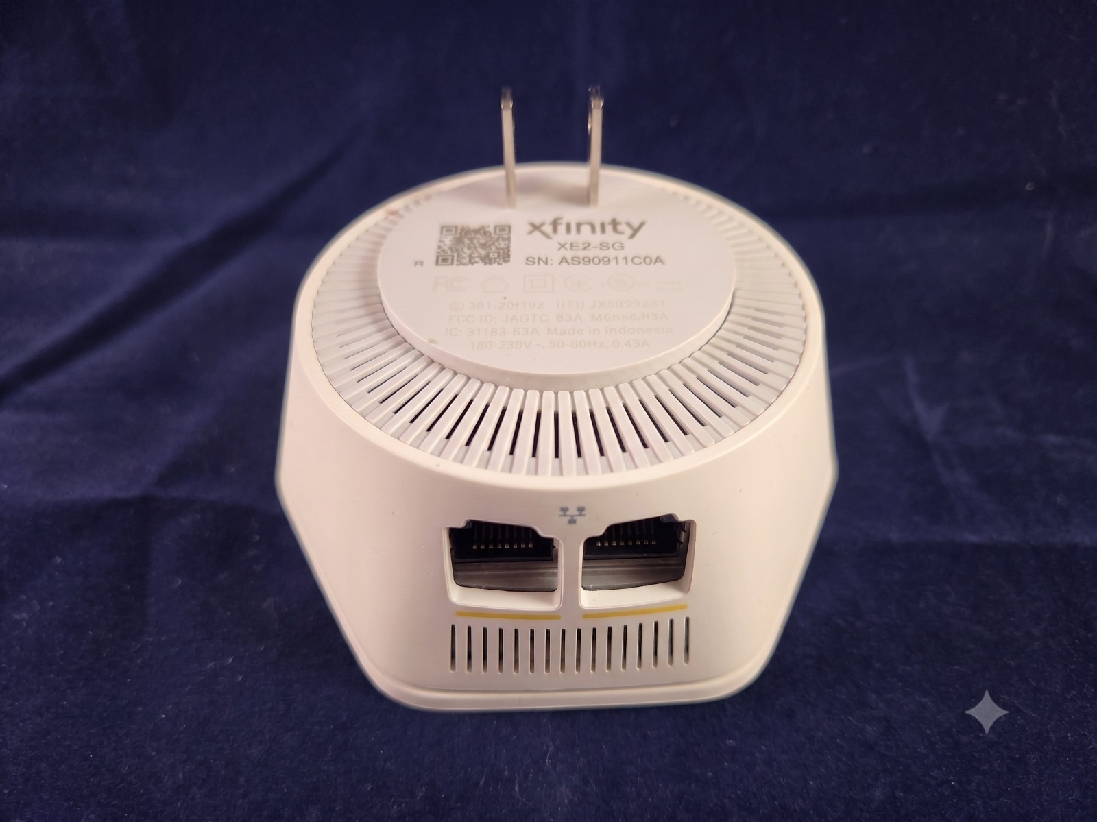 Xfinity XE2-SG 2nd Generation xFi Pod Wireless Extender with 2 Ethernet Ports