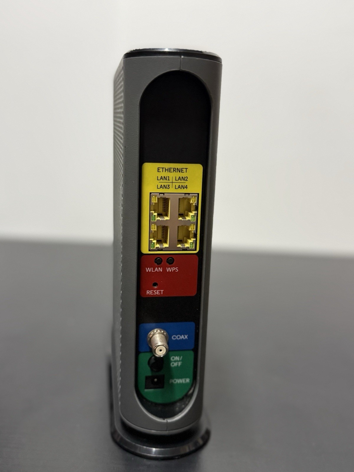 Motorola MG7550 AC1900 Cable Modem Router Combo DOCSIS 3.0 Tested No Connectors