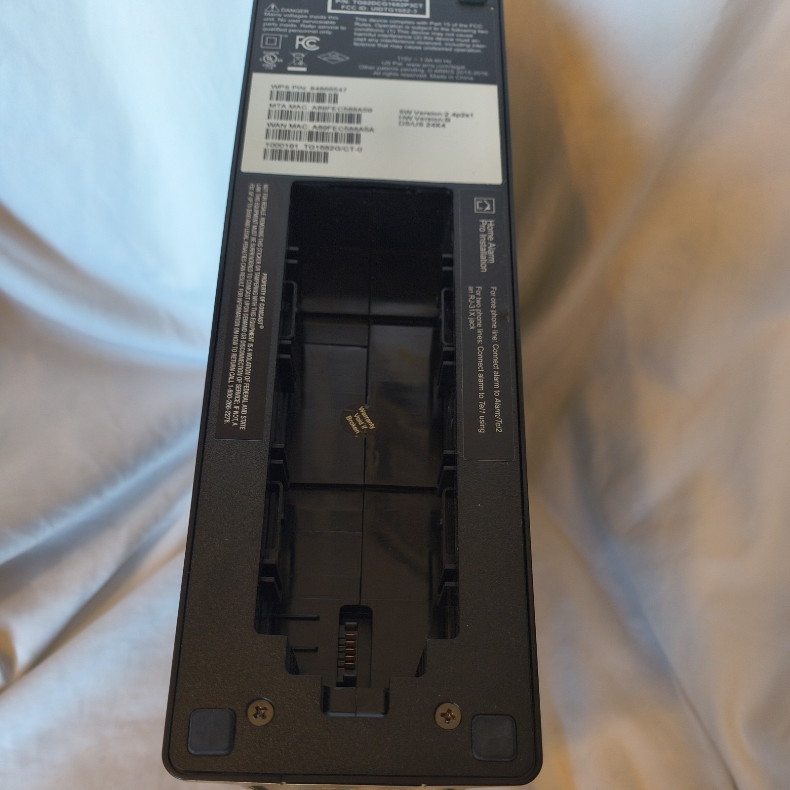 ARRIS TG1682G & Phone Gateway Cable Wireless Panoramic WIFI Router No Cord