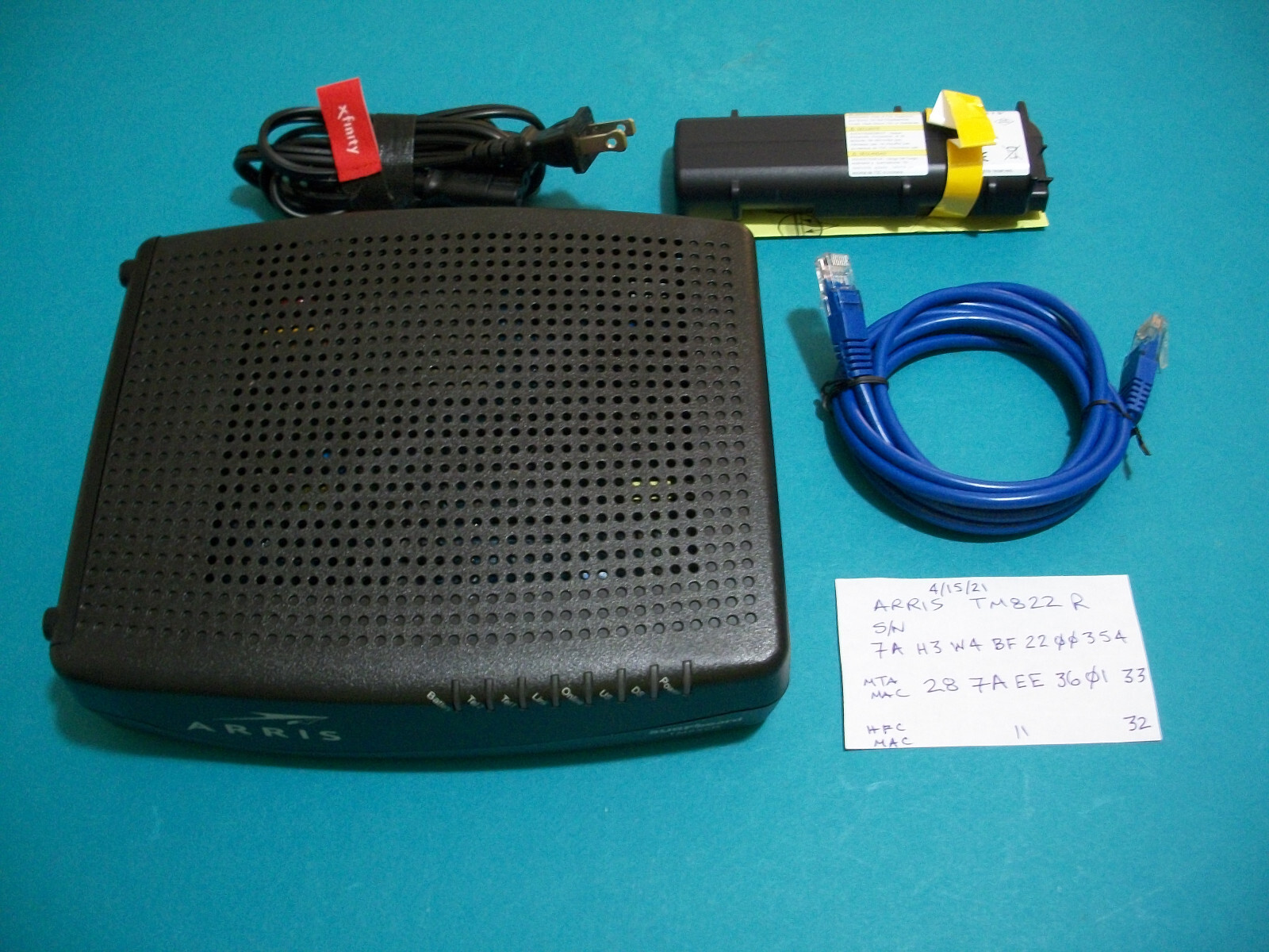 ARRIS – SURFboard Telephony Voice Cable Modem – Black TM822R – 8 x 4 DOCSIS 3.0
