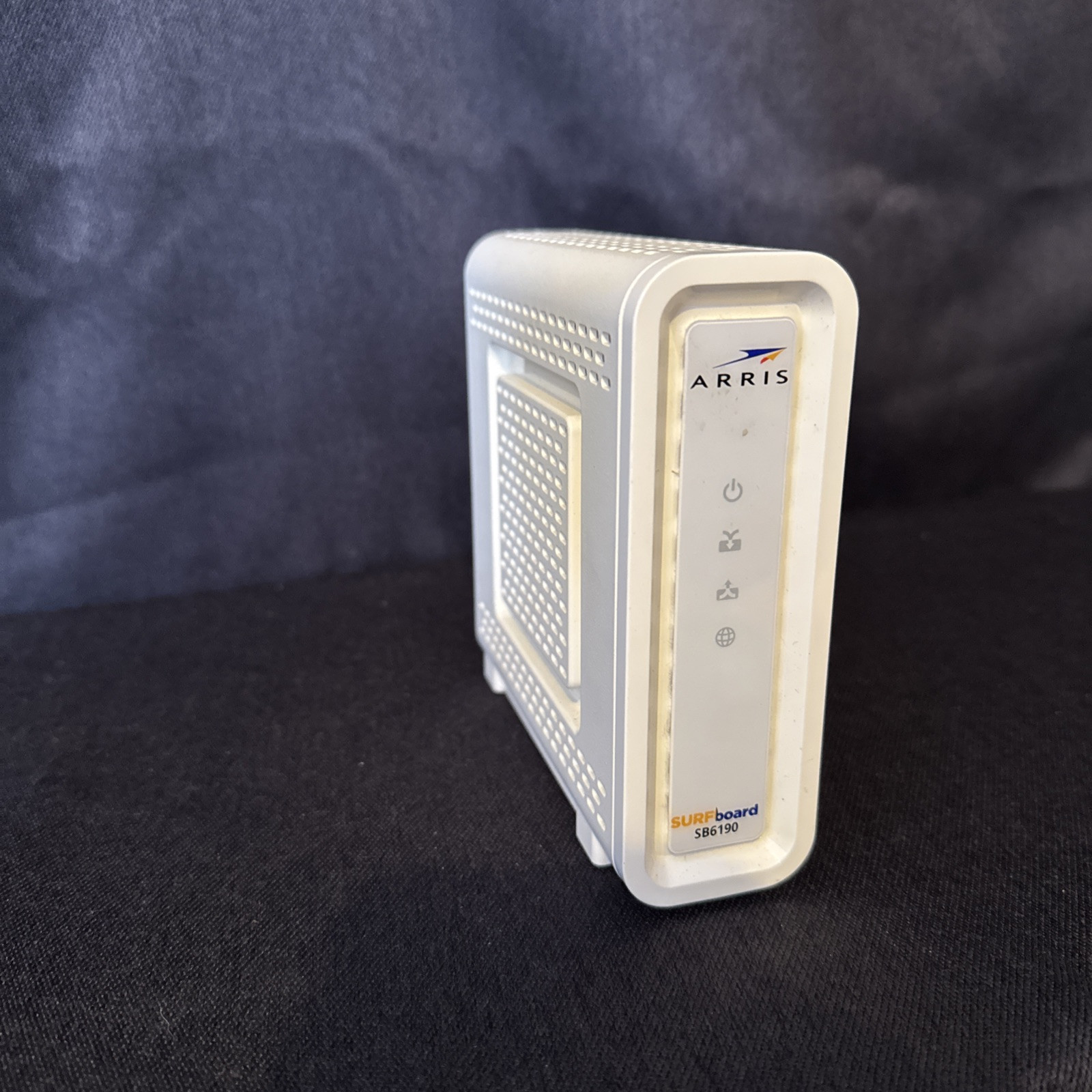 ARRIS SB6190 1Gbps SURFboard 32×8 DOCSIS 3.0 Cable Modem Router Only 4K UHD
