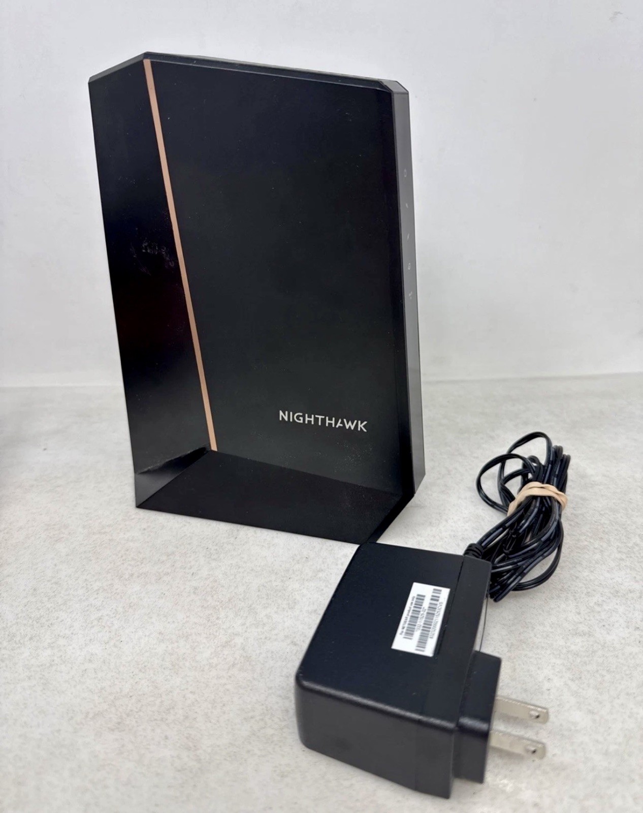 Netgear Nighthawk CM2000 DOCSIS 3.1 Multi-Gig 2.5Gbps Cable Modem Excellent