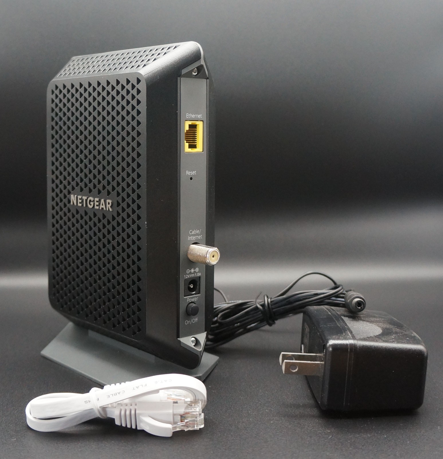 NETGEAR CM700 DOCSIS 3.0 Cable Modem – Used & Works
