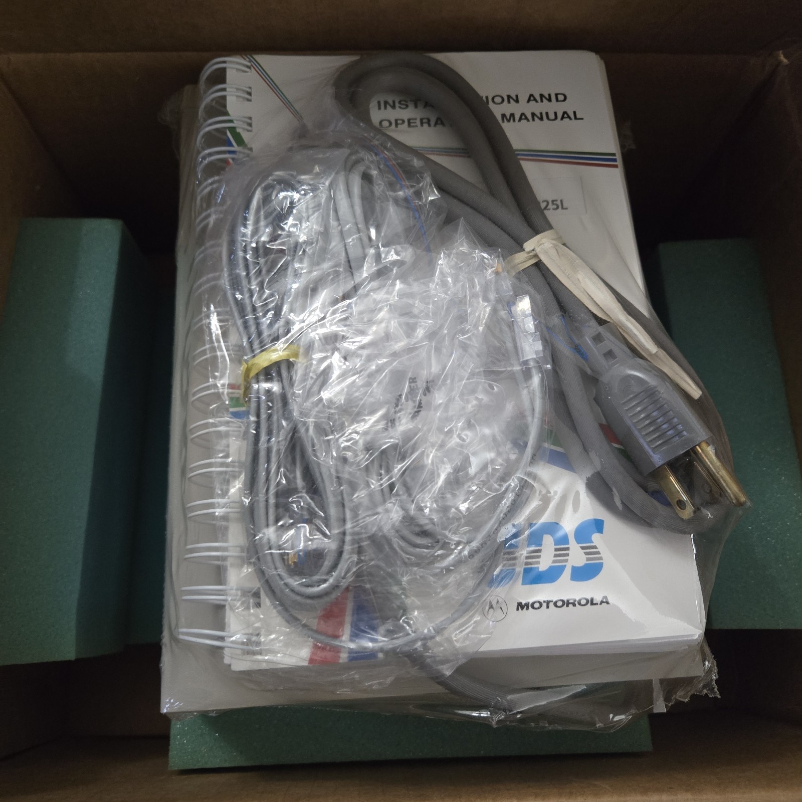 NEW Motorola 62095290 Dial-Up & Fax External Modem V.3225L