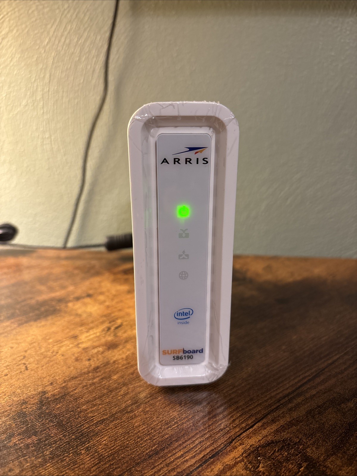 Arris Surfboard SB6190, RB DOCSIS 3.0 Cable Modem, White