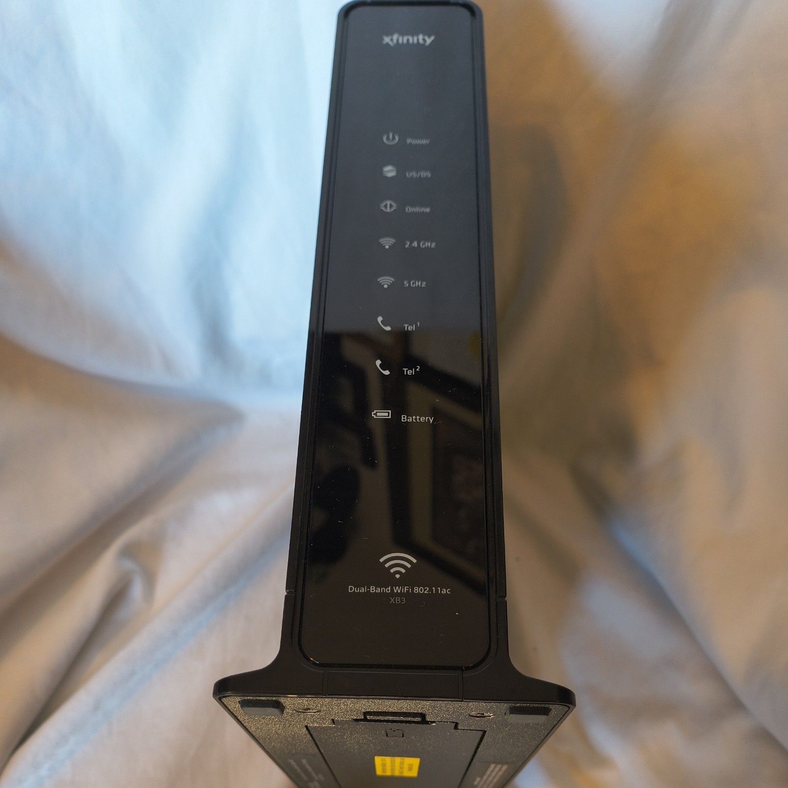 ARRIS TG1682G & Phone Gateway Cable Wireless Panoramic WIFI Router No Cord