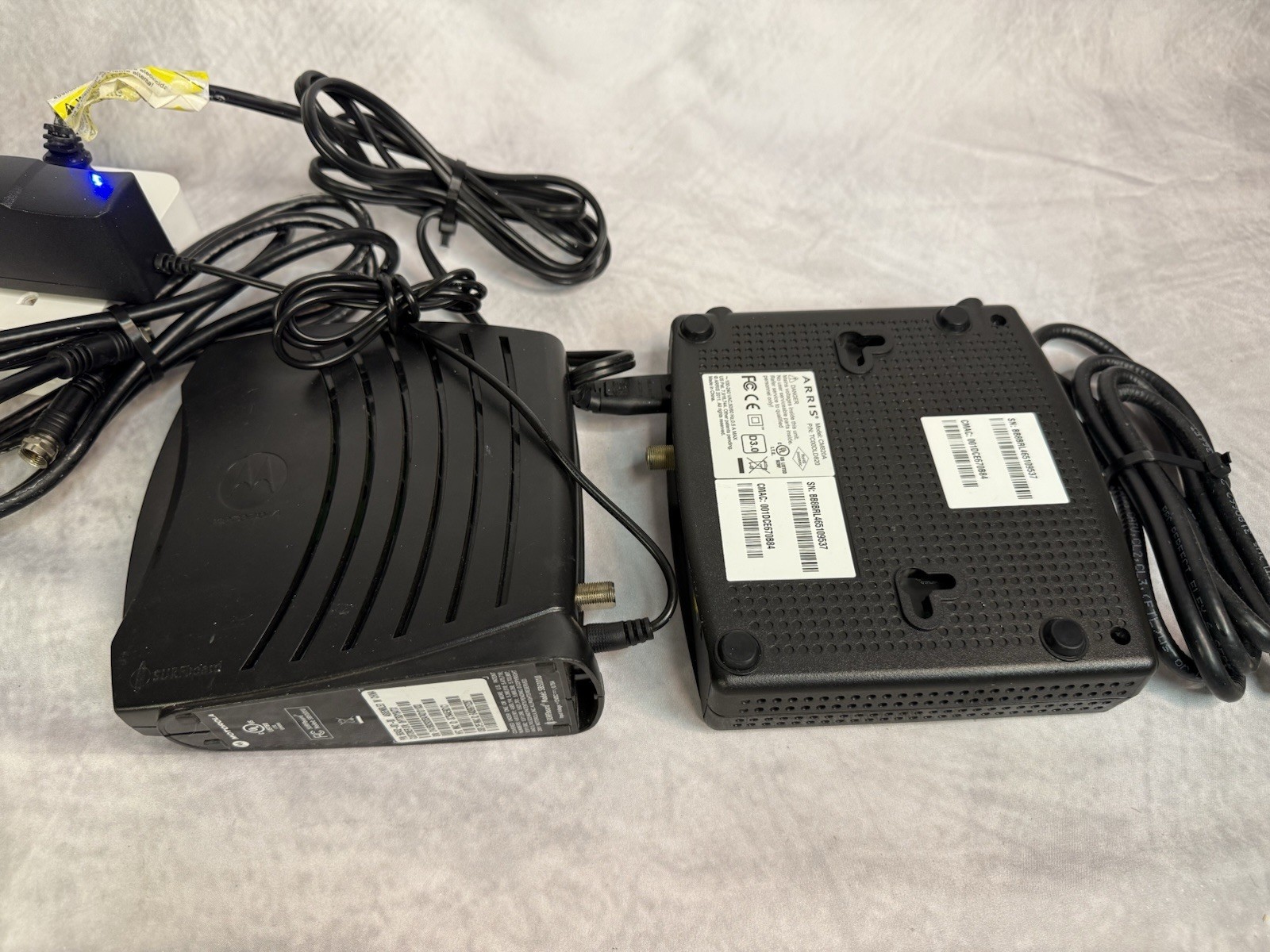 Arris CM820A DOCSIS 3.0 + Motorola SB5101U Cable Modems | Tested | Bundle