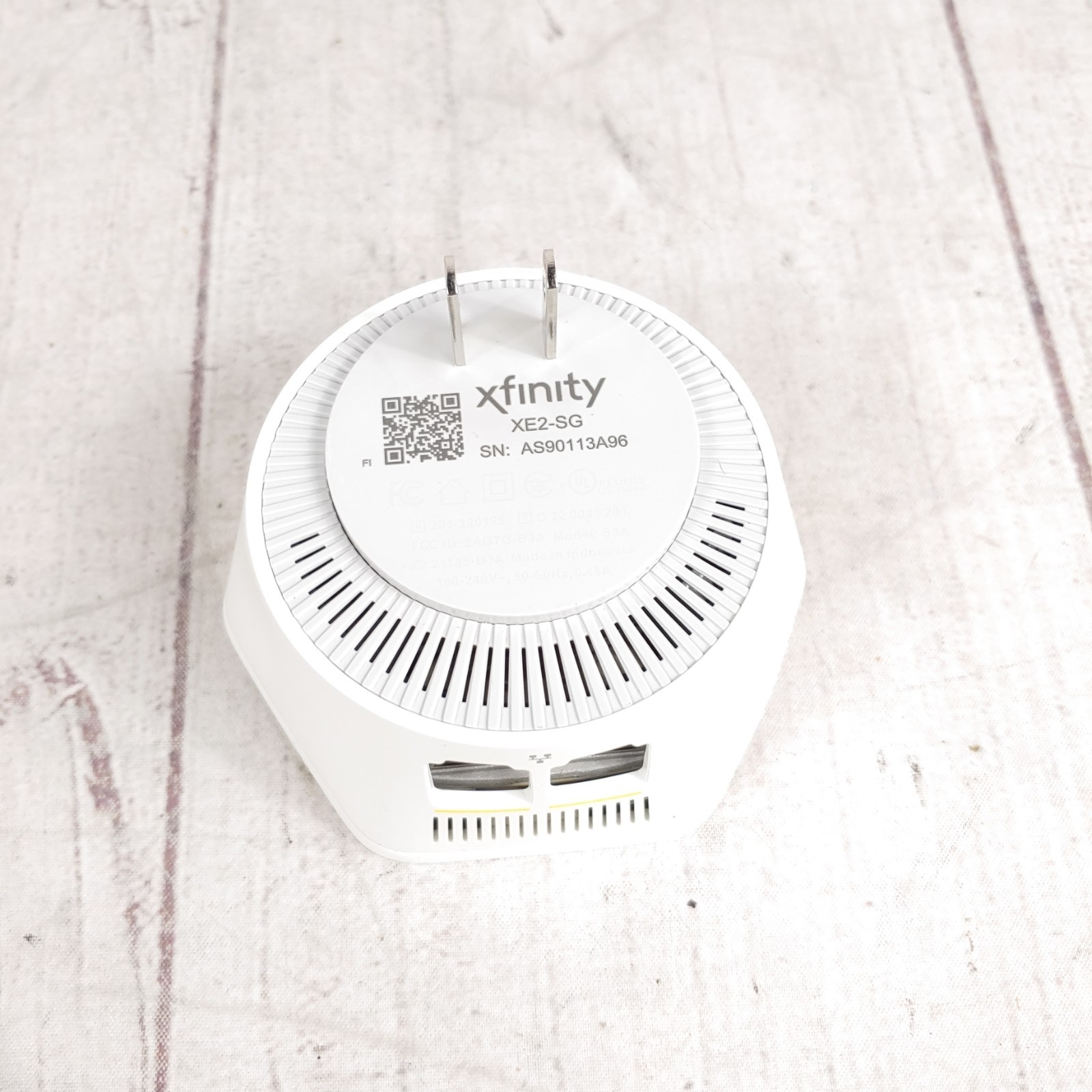 Xfinity Comcast XFI 2nd Gen Wifi Pod Extender Repeater Booster Mesh XE2-SG WORKS