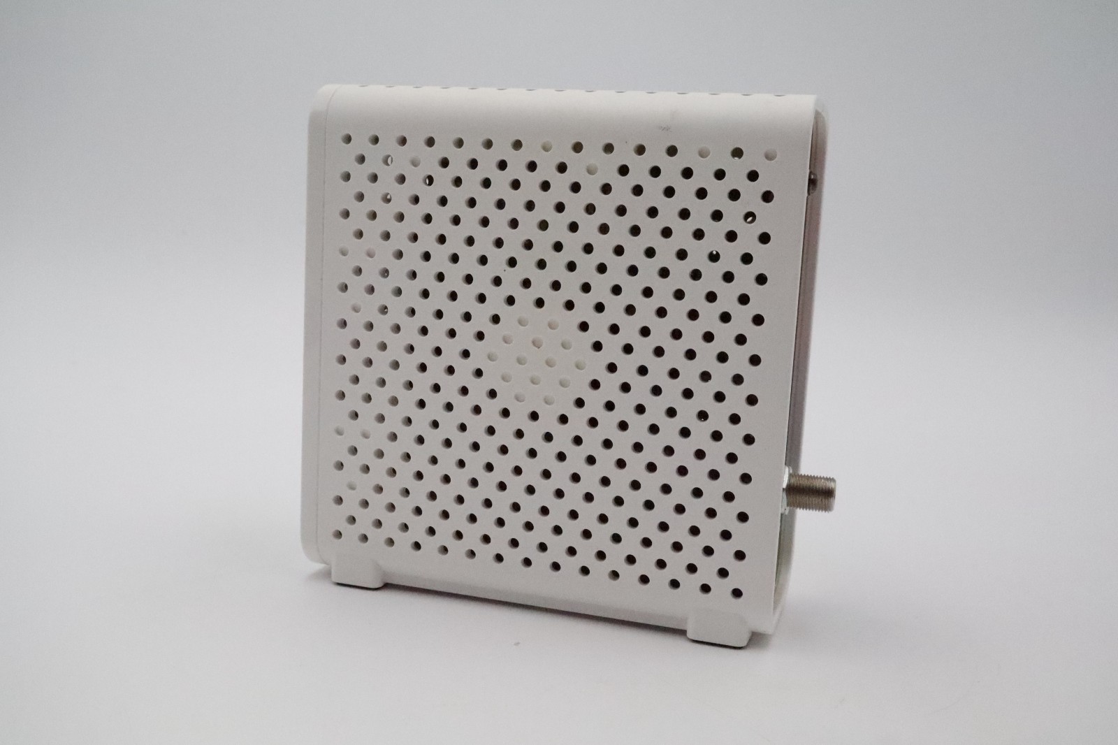 ARRIS SURFboard SB6183 DOCSIS 3.0 16×4 Cable Modem White No Power Adapter