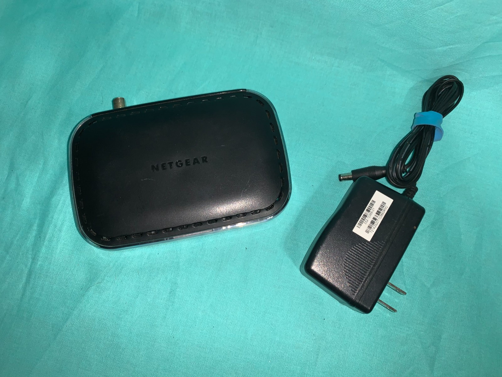Netgear High Speed Cable Modem CM400 Gigabit Internet DOCSIS 3.0 Black OEM
