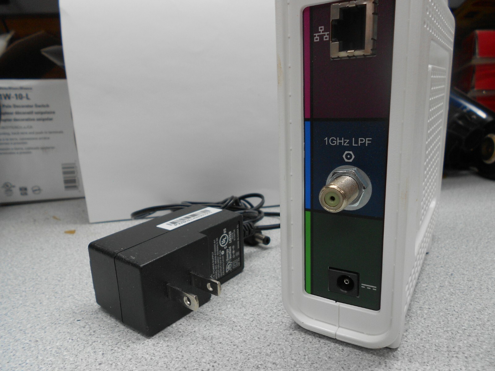 ARRIS SURFboard SB6141 DOCSIS 3.0 Cable Modem – White