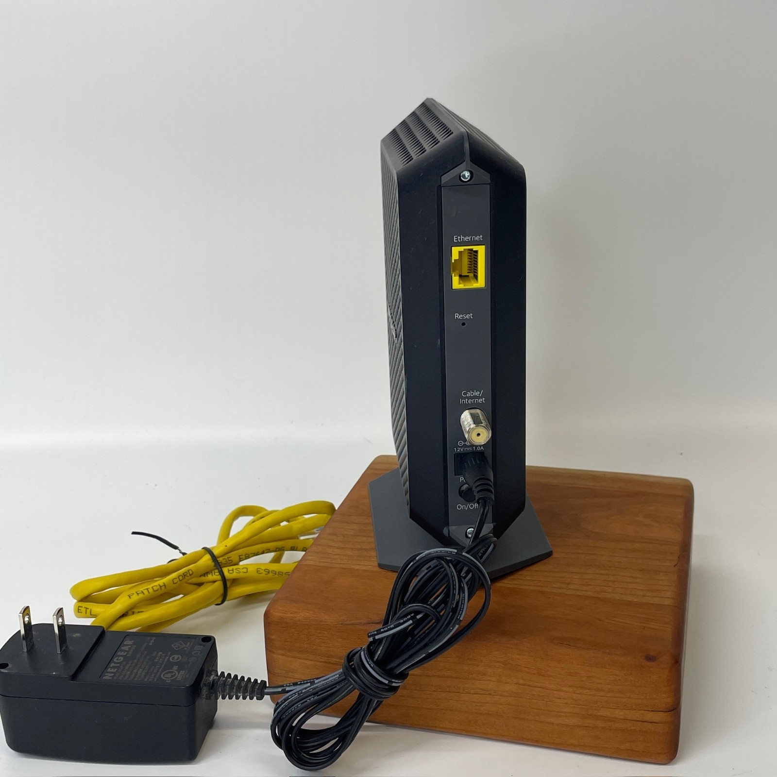 NETGEAR CM700 DOCSIS 3.0 High Speed Cable Modem