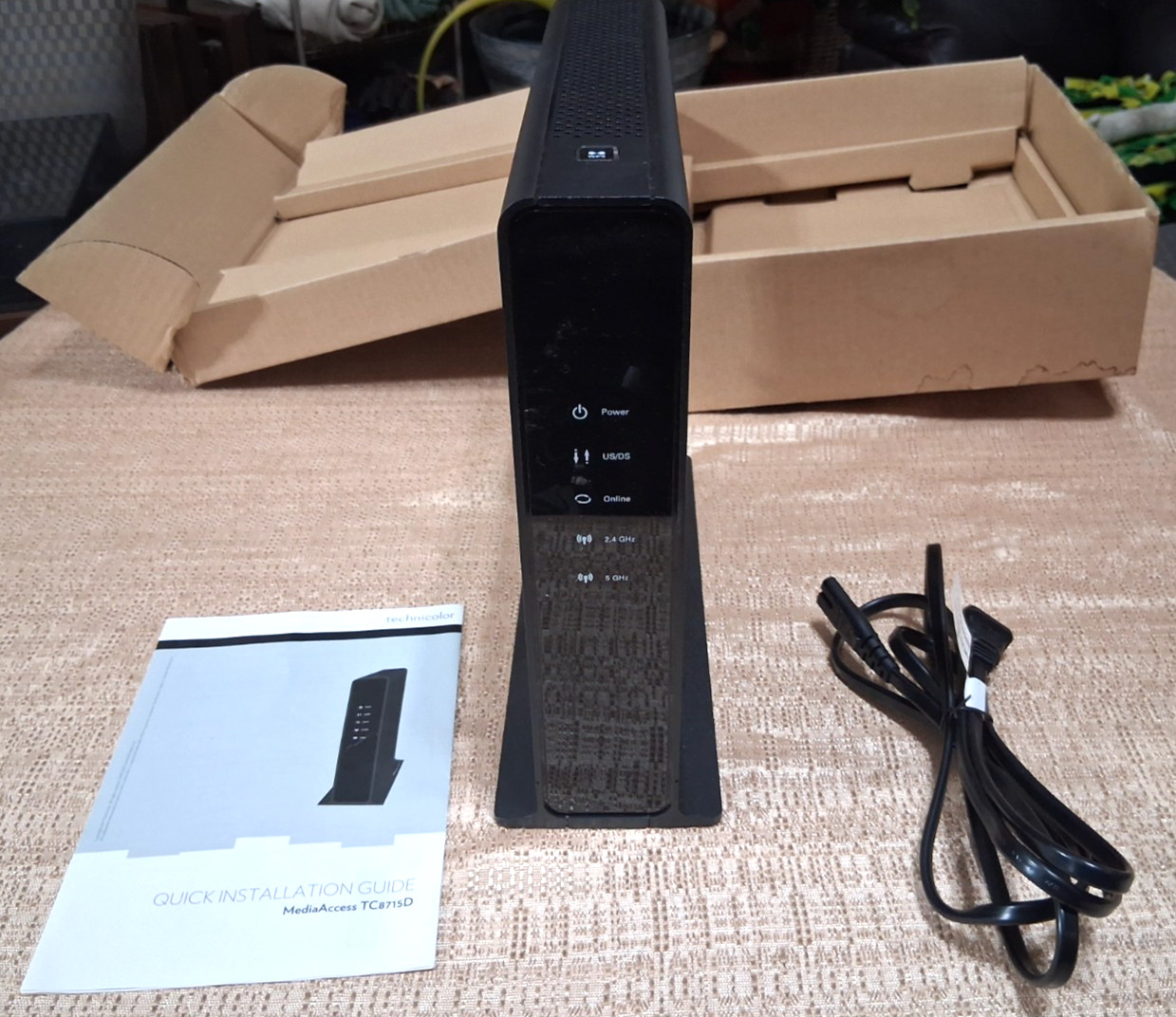 New MediaAccess Technicolor TC8715D Cable Modem Wireless Gateway modem + router
