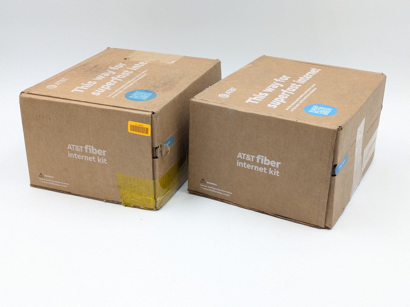 AT&T Fiber Internet Kit Wi-Fi Router (BGW320-500) in White Lot of 2