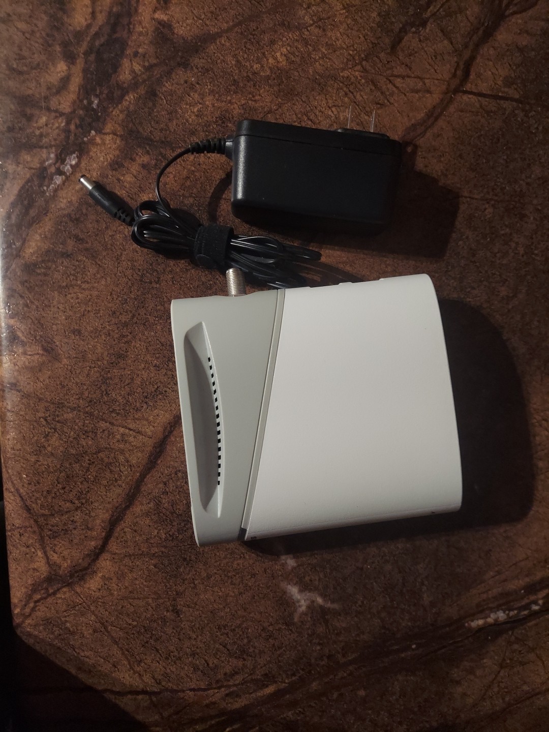 ARRIS S33v2 SURFboard DOCSIS 3.1 MultiGigabit Cable Modem 2.5 Gbps Ethernet Port