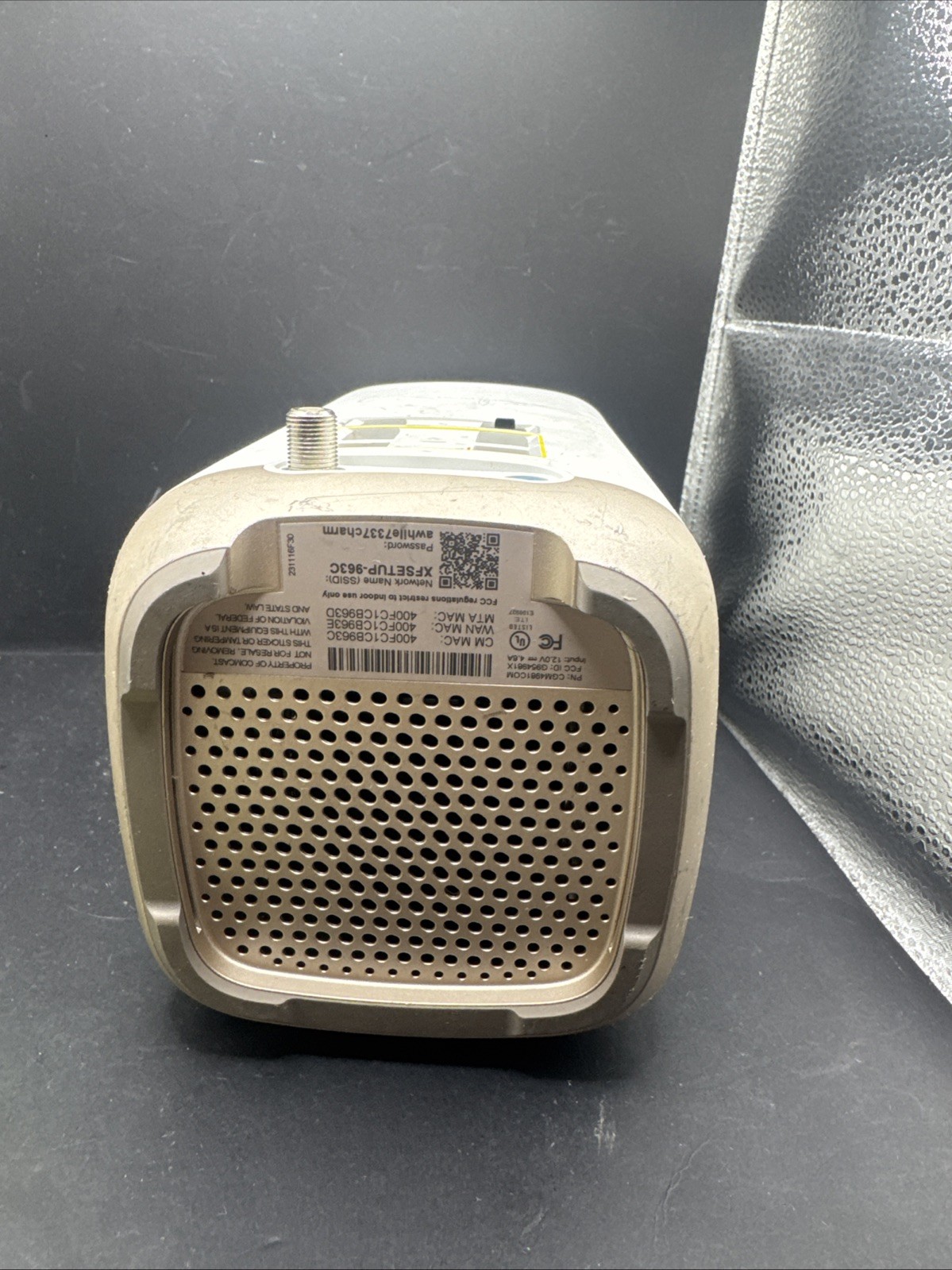 Xfinity xFi Gateway Router XB8-T Triband Wifi NO POWER CORD No Test For Parts
