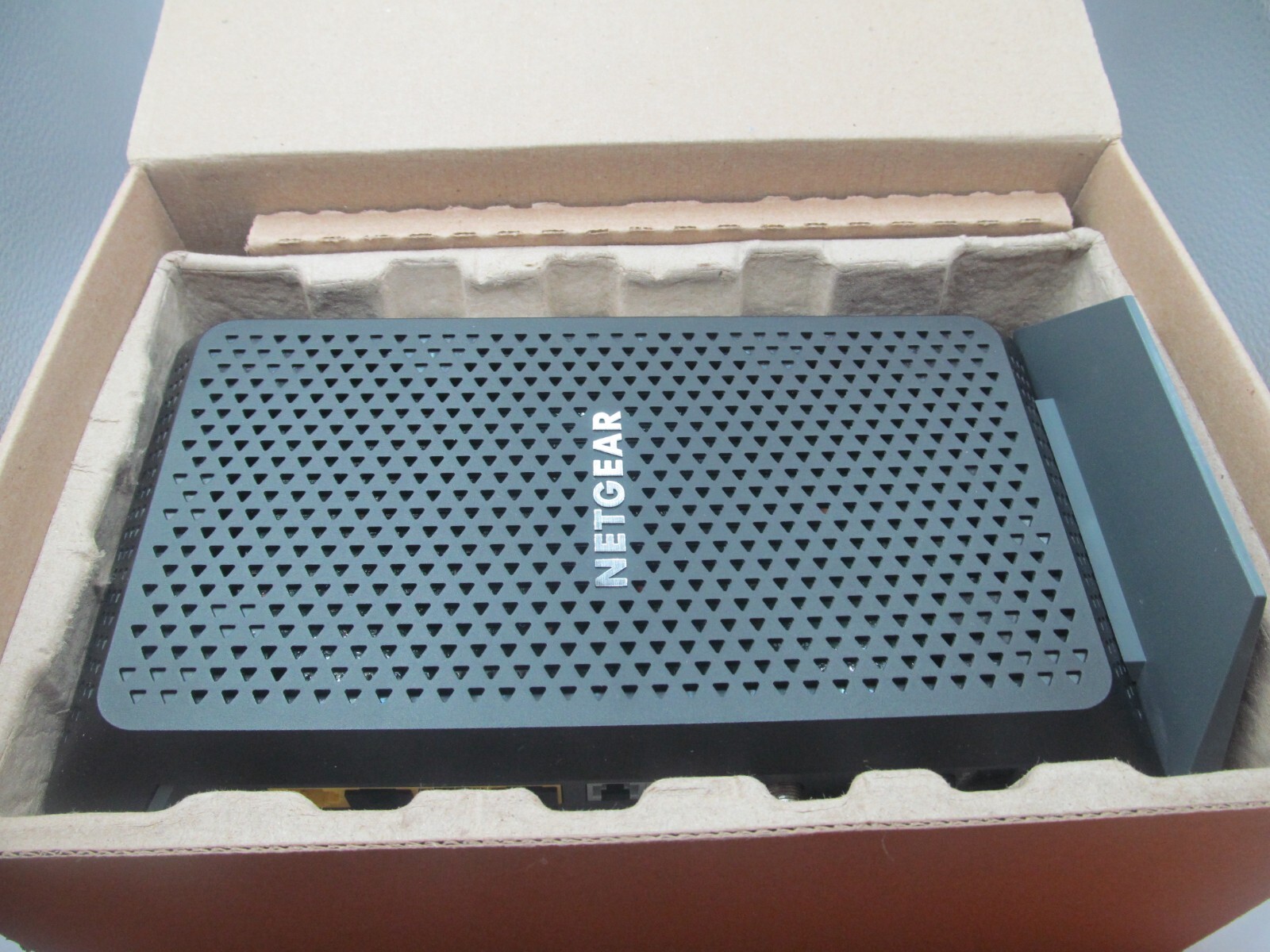 NETGEAR CM1150V Nighthawk Multi-Gig Speed Cable Modem for XFINITY With Voice