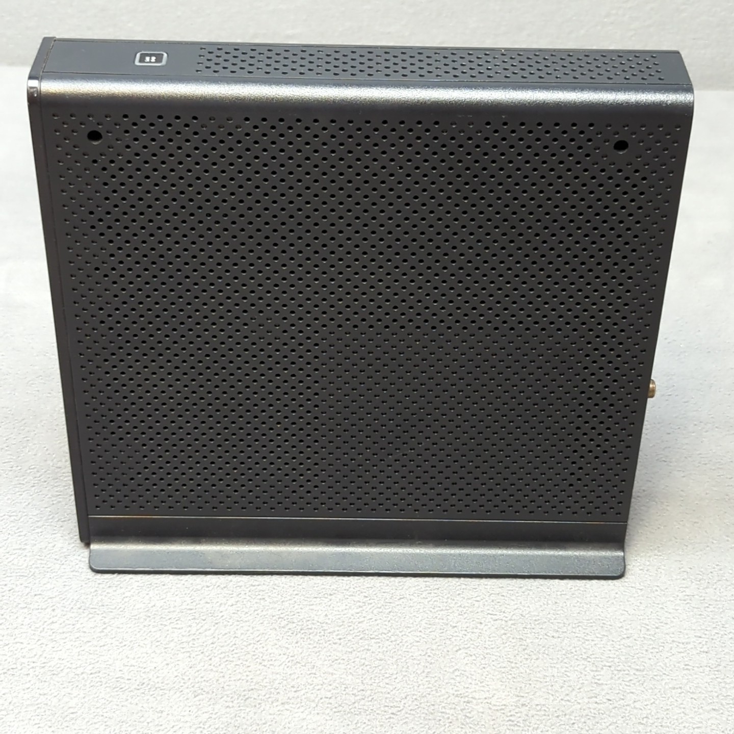Arris Touchstone TG2472G Cable Voice Gateway Modem 24×8 DOCSIS With Power Cord
