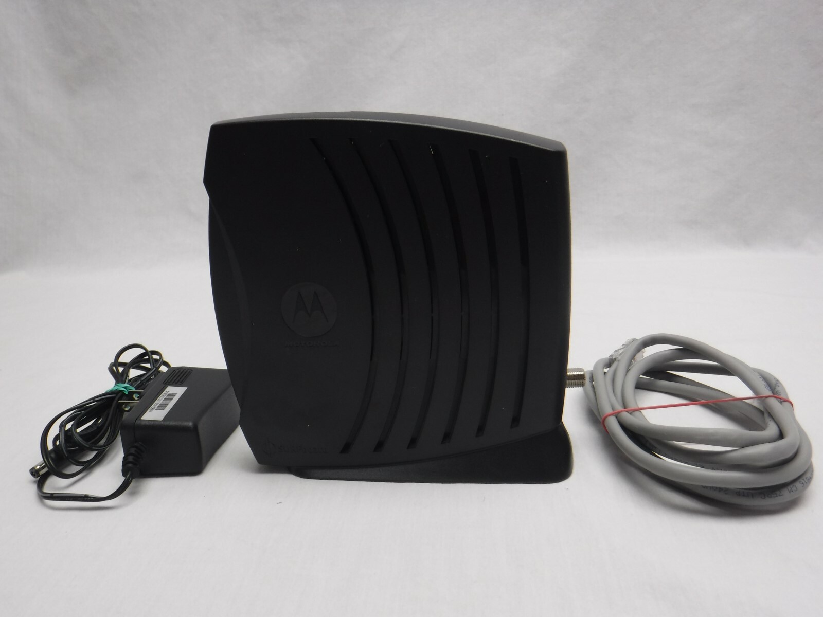 Motorola SURFboard SB5101U Cable Modem With Power and Ethernet Cords