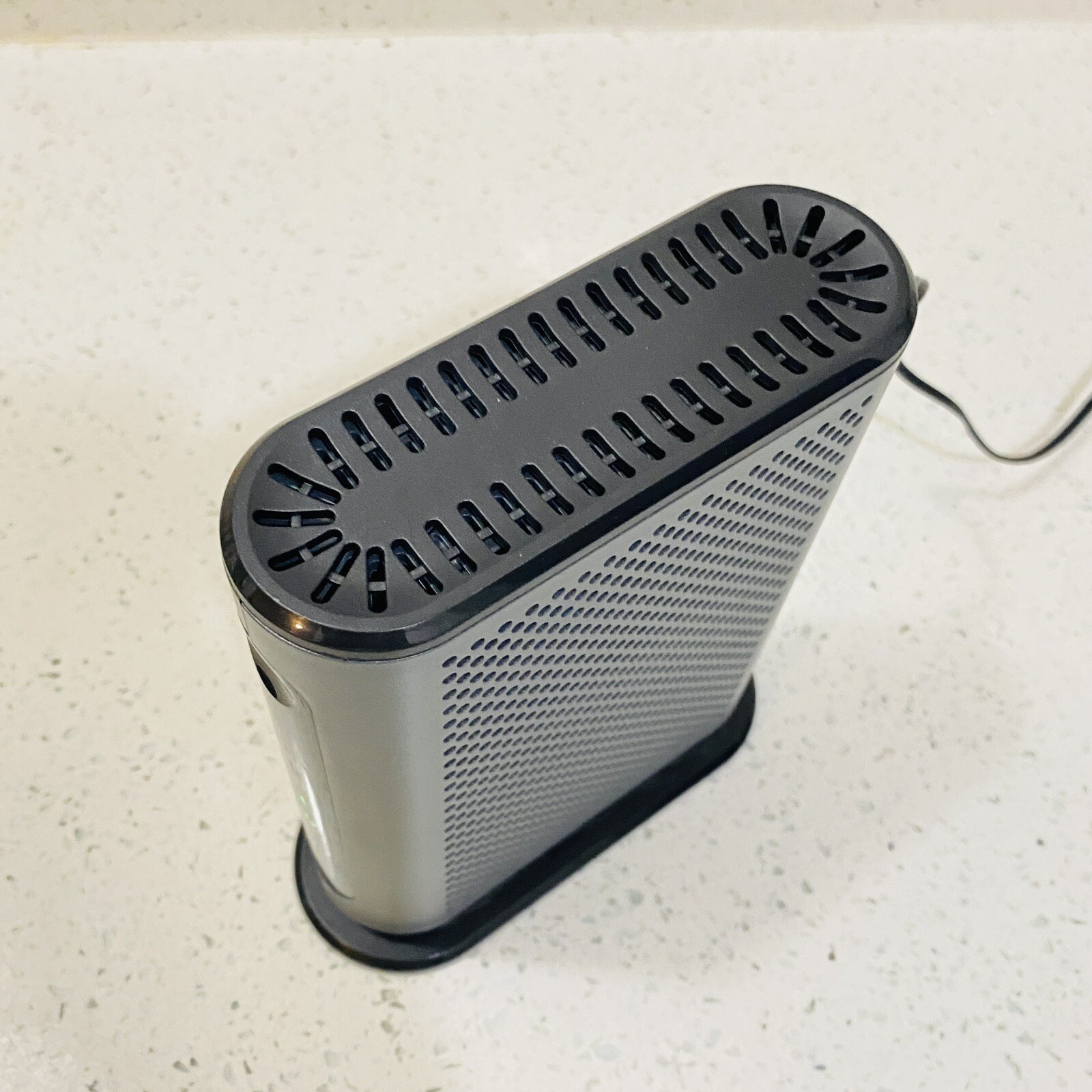 Motorola MB7220 Black DOCSIS 3.0 Cable Modem with Power Adapter Tested Works