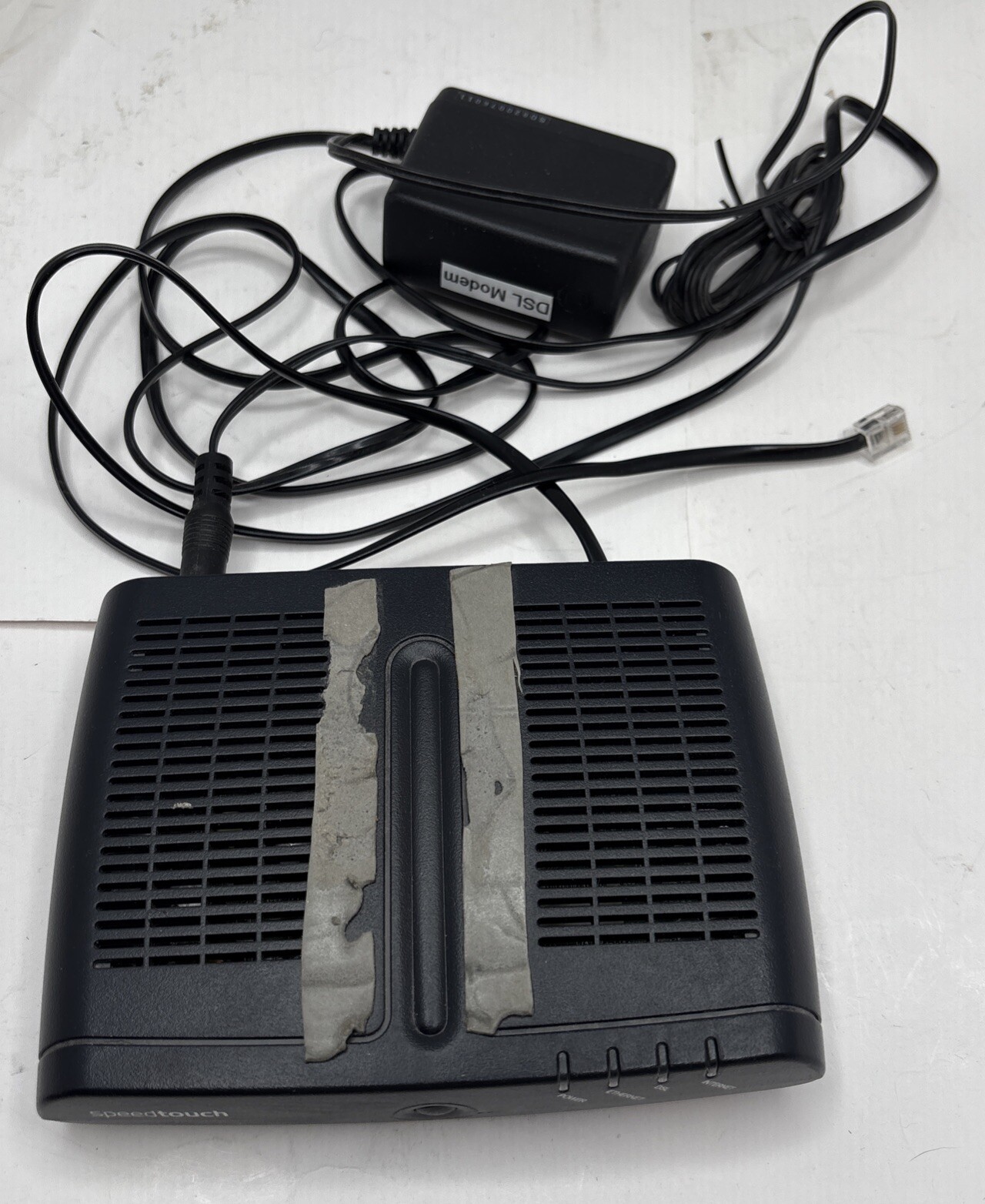 Thomson Speedtouch ST585 v6 wireless ADSL Modem router Network Desktop Equipment