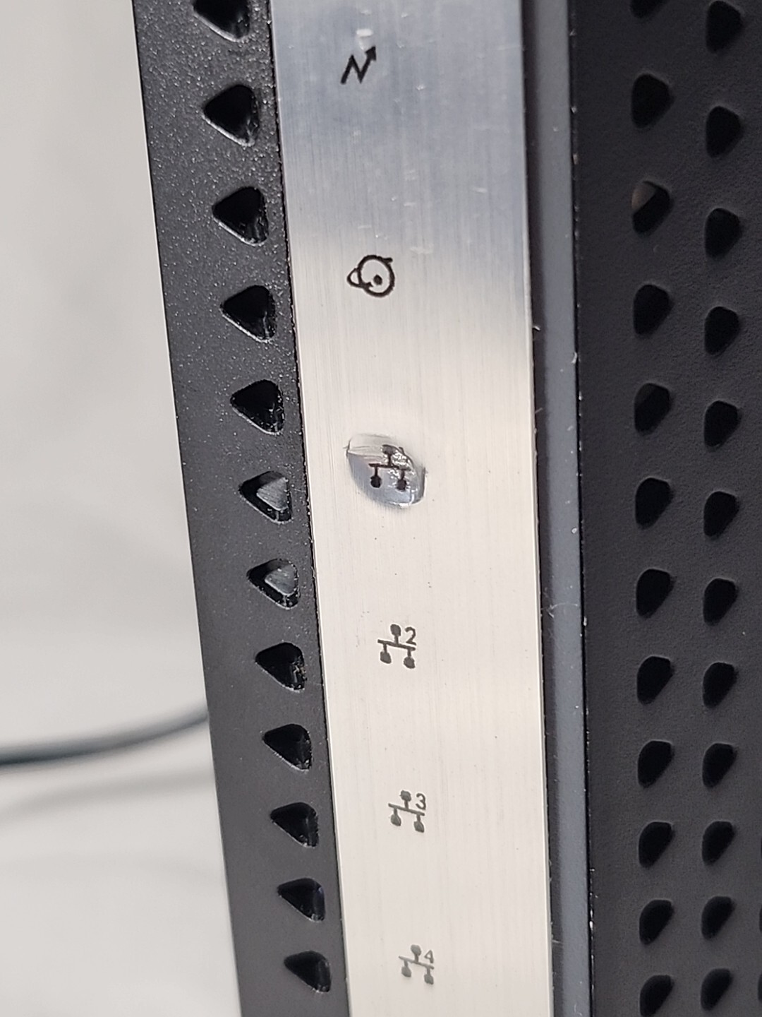 NETGEAR CM1150V Nighthawk Multi-Gig Speed Cable Modem For XFINITY Voice! Used!
