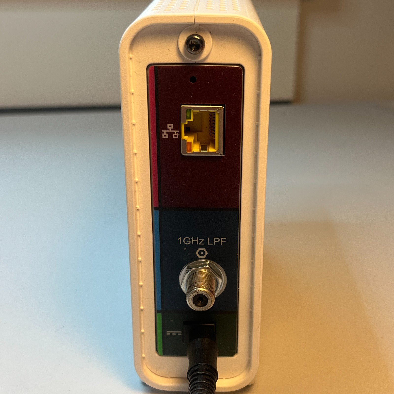 ARRIS SURFboard SB6190 w/Adapter DOCSIS 3.0 Cable Modem 32×8 Channel Bonding