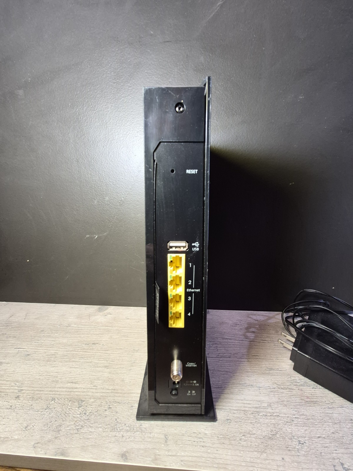 NETGEAR C6300 AC1750 DOCSIS 3.0 Cable Modem and WiFi Router Used Working