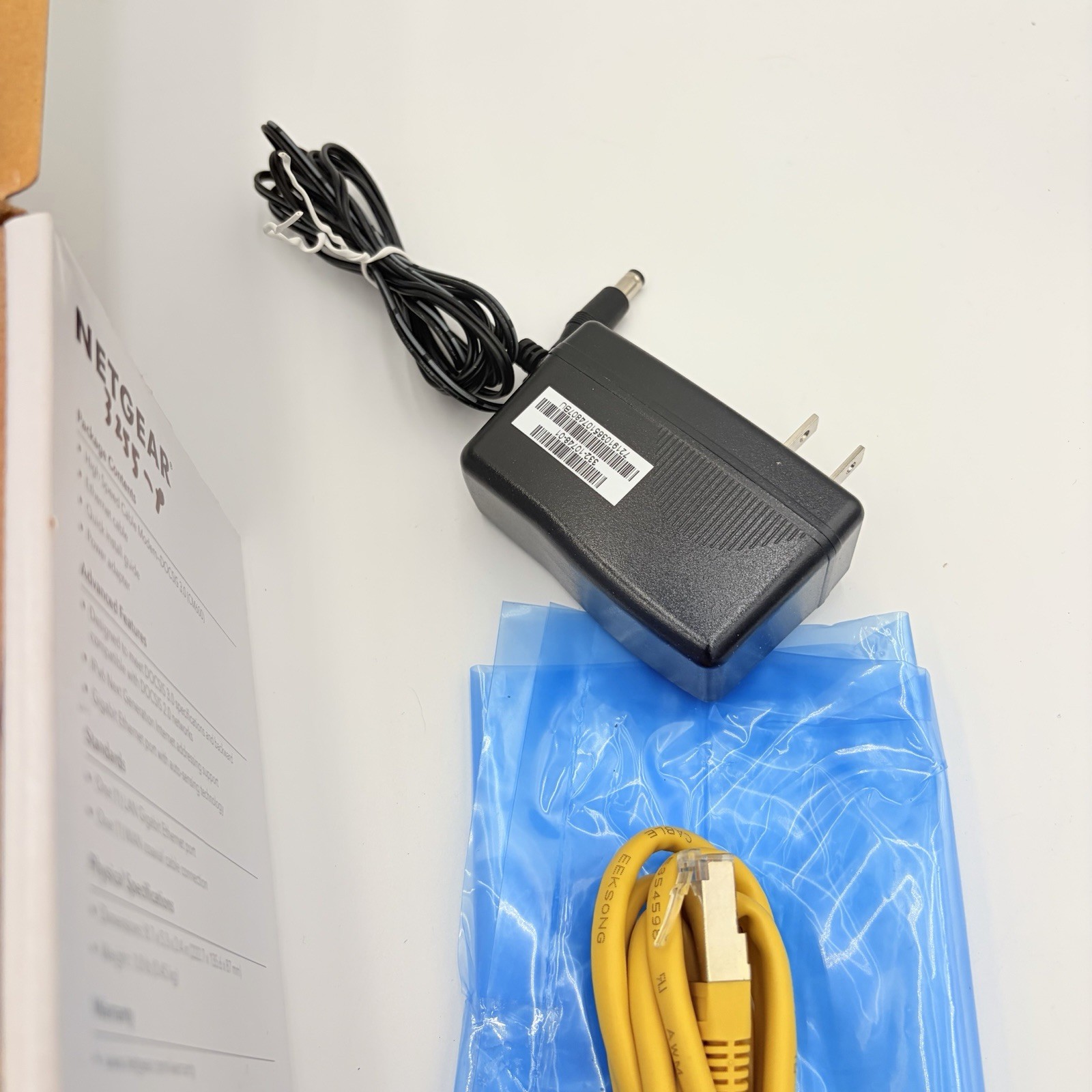 NETGEAR CM600 DOCSIS 3.0 Cable Modem NIB CM600-1AZNAS Open Box