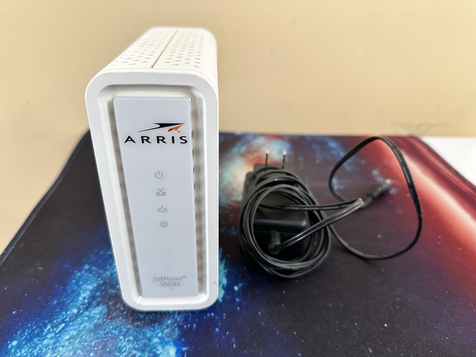 ARRIS SB6183 White Cable Modem 686 MBPS Xfinity Cox Spectrum DOCSIS 3.0