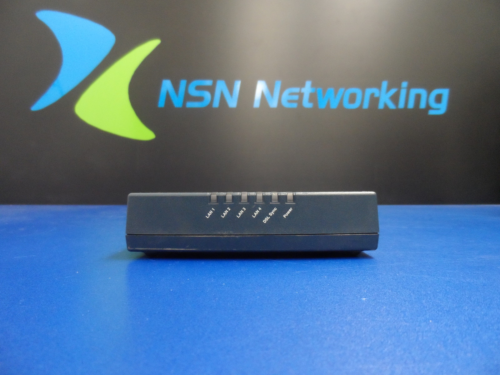 Netopia Cayman 3346 3346N-002 4-Port 10/100 DSL Modem NO AC ADAPTER INCLUDED